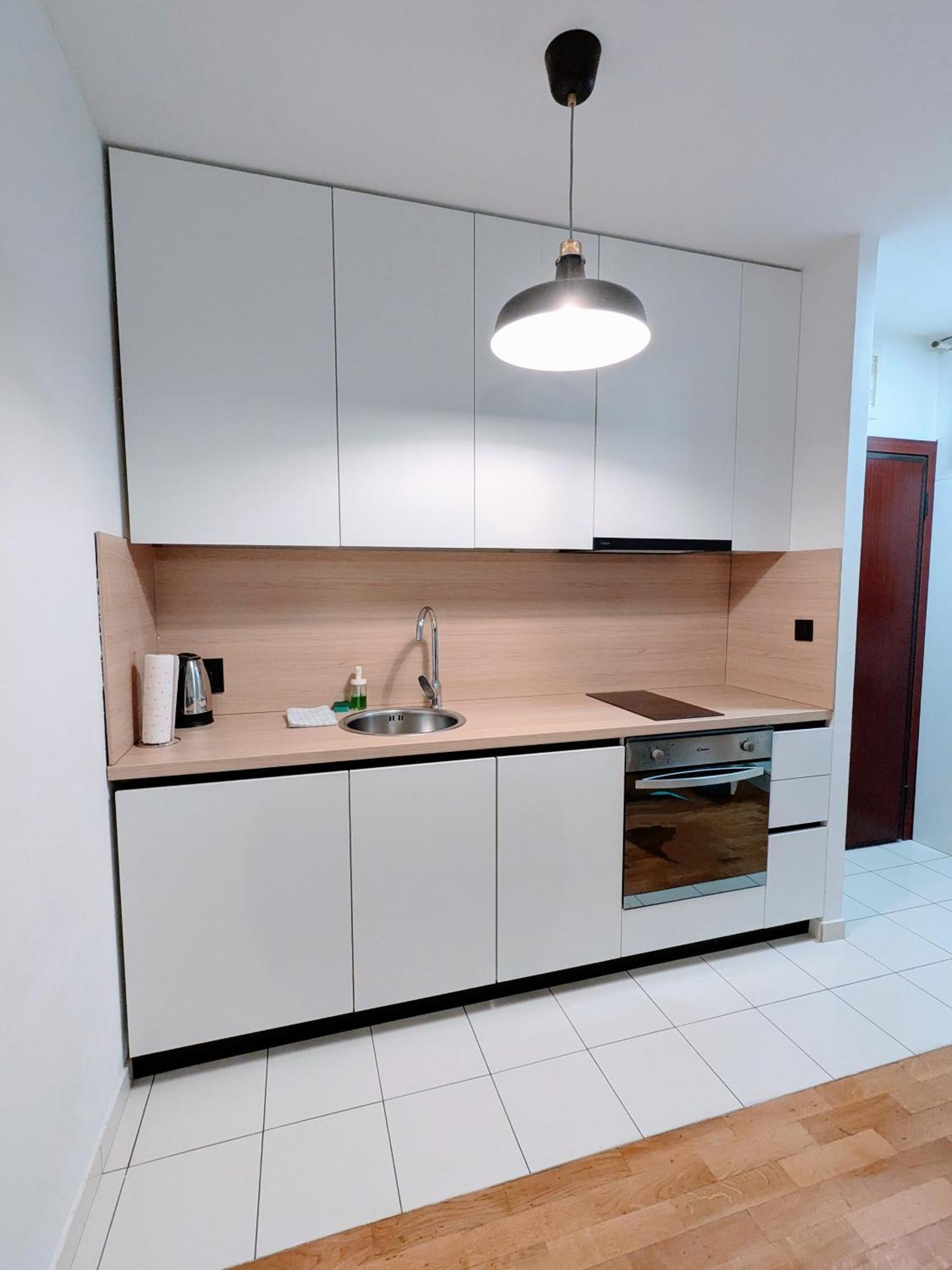 Apartment Doma-lu Apartment-near Airport And Highway- Free Parking